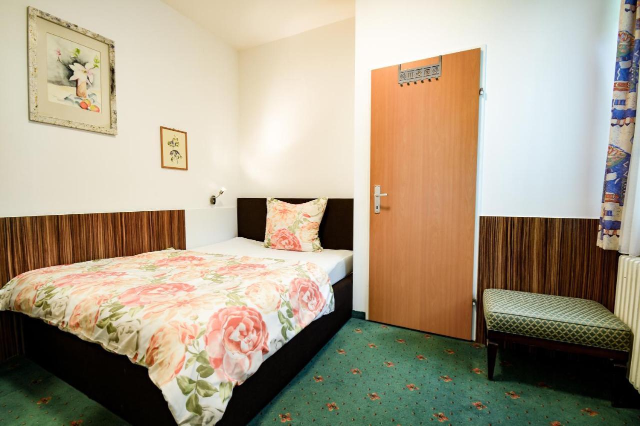 Gartenhotel Garni Pension B&B إنسبروك المظهر الخارجي الصورة