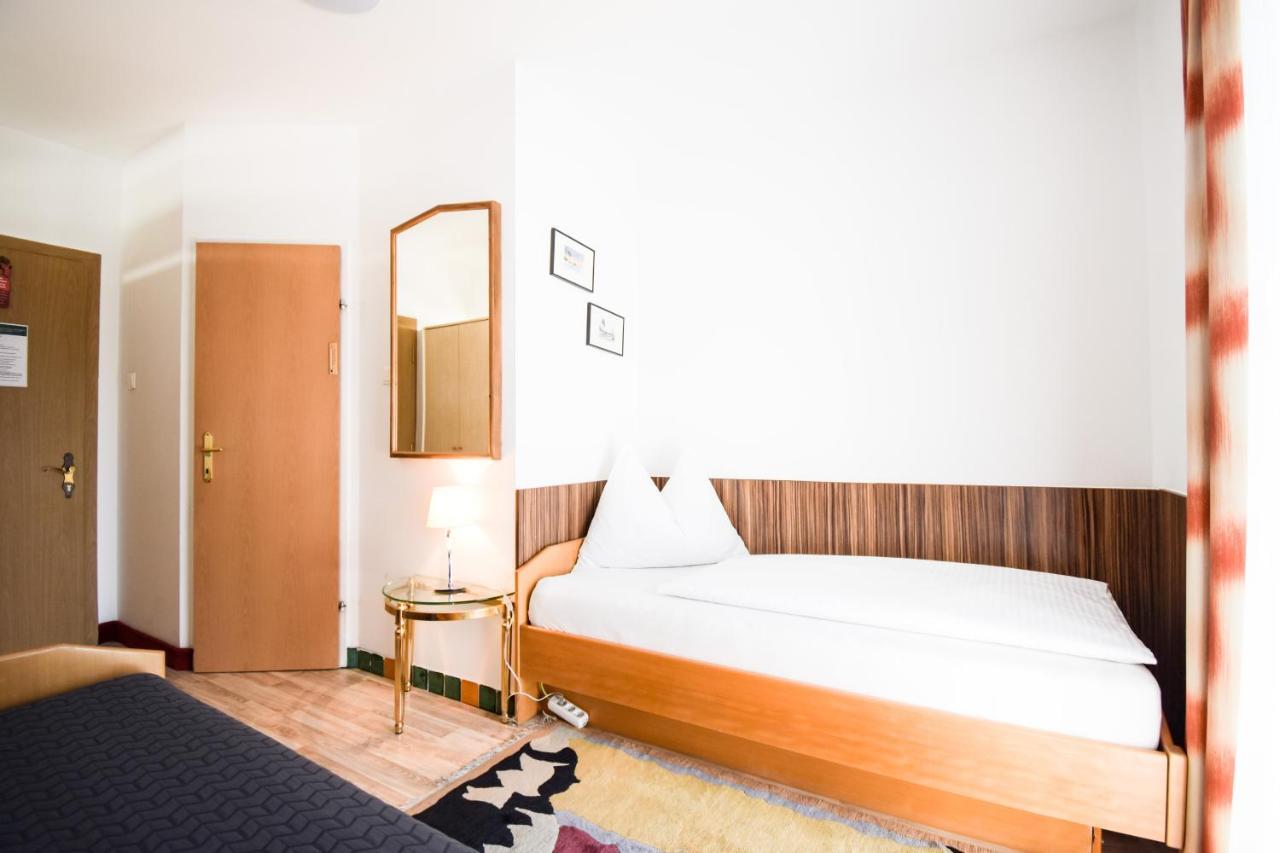 Gartenhotel Garni Pension B&B إنسبروك المظهر الخارجي الصورة